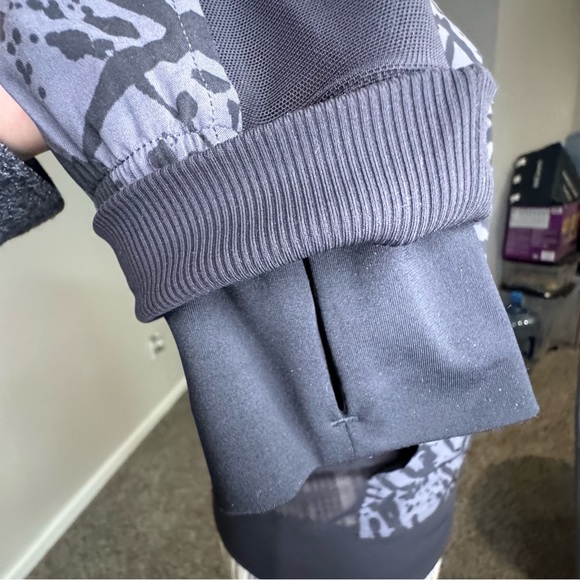 lululemon Noir Bomber Jacket - Picture 8 of 10